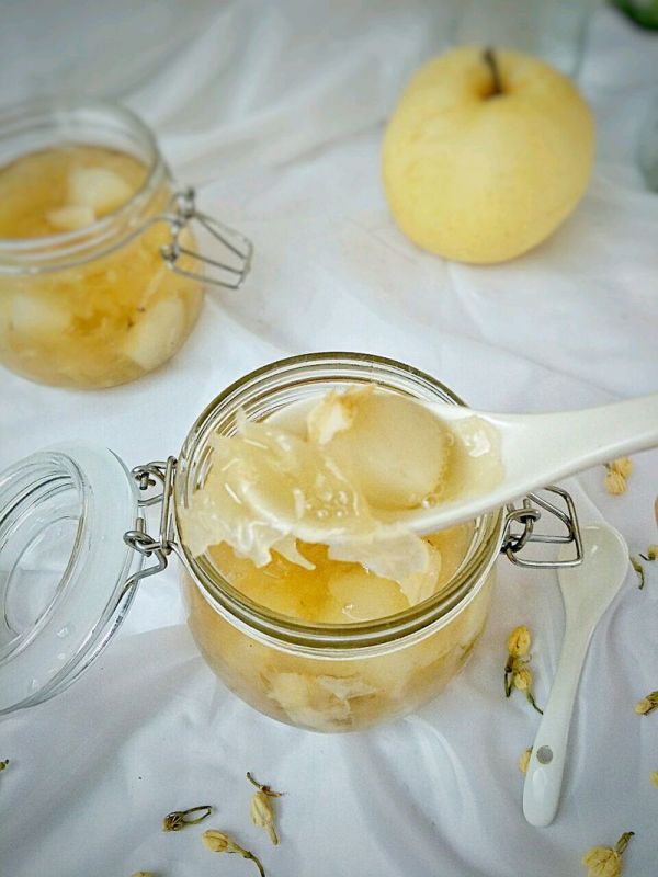 秋梨百合银耳羹