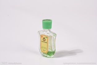 如何清洗衣服上的污渍