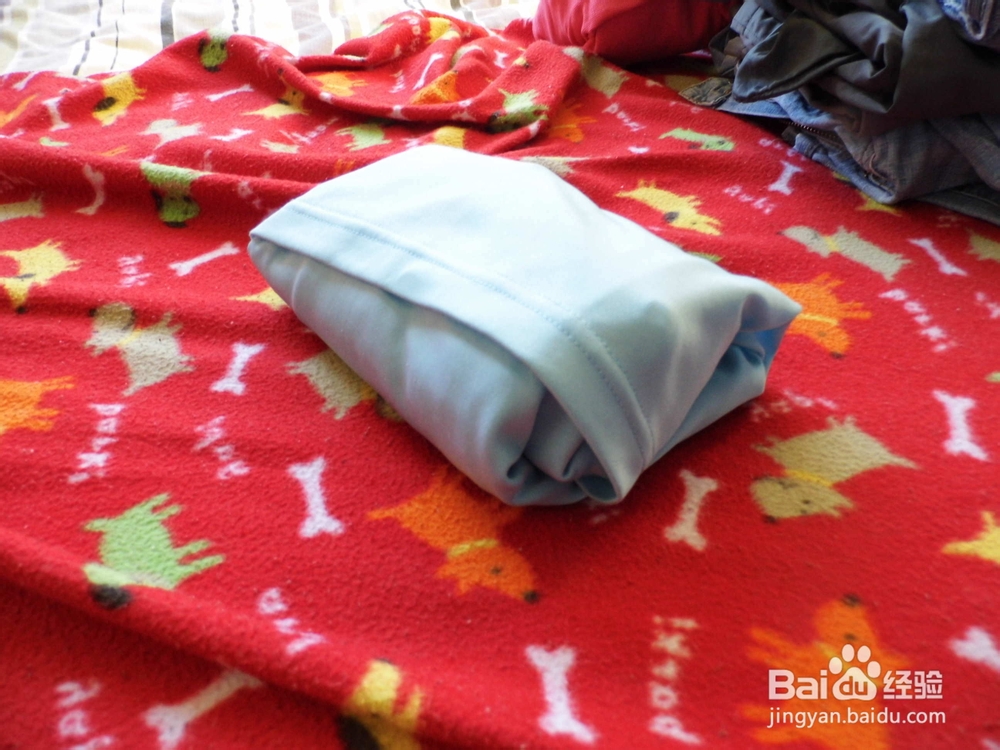 夏天半袖衣服收纳小窍门