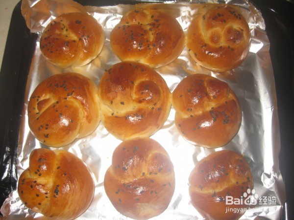 怎么做黑芝麻小面包