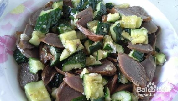 怎么做鹅胗拌黄瓜--夏季凉拌菜鹅胗拌黄瓜的做法