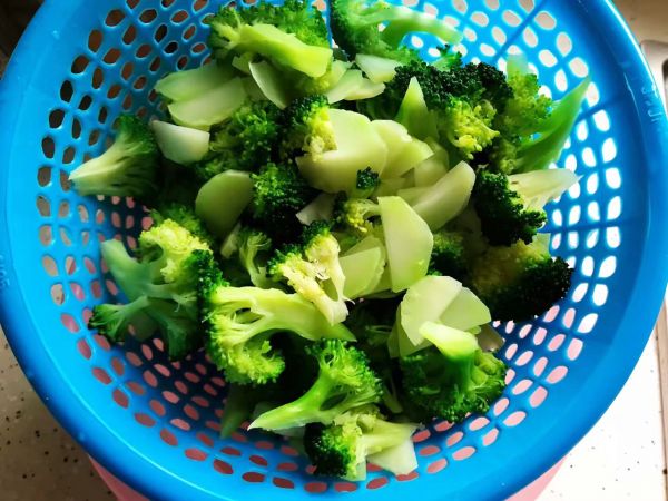 蚝油平菇西蓝花