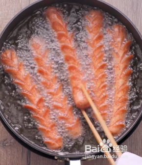 如何炸火腿肠