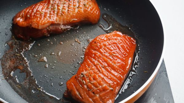 甜梨石榴烤鸭胸