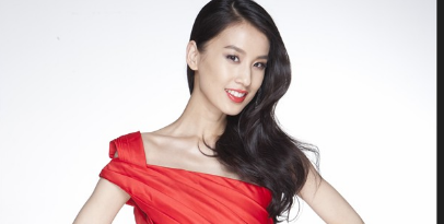 黄圣依代言的书包是什么牌子