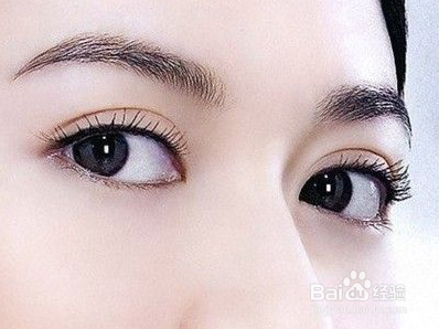 做完双眼皮如何消肿