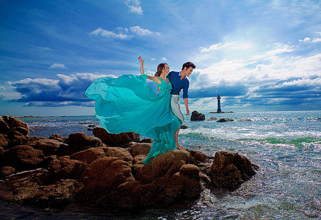 结婚照海报支架是结婚照里包含的吗