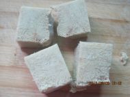 肉蒸冻豆腐的做法