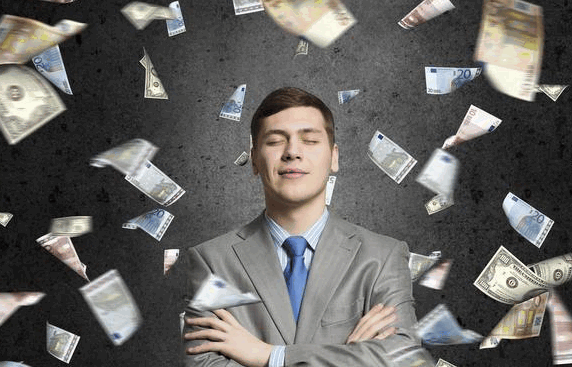 年薪三百万人民币可以称得上是有钱人吗