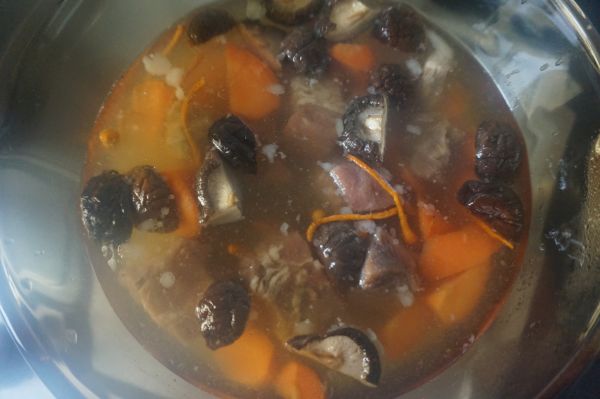 咖喱牛肉什锦锅