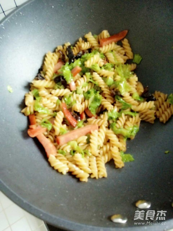 乱炒意大利面