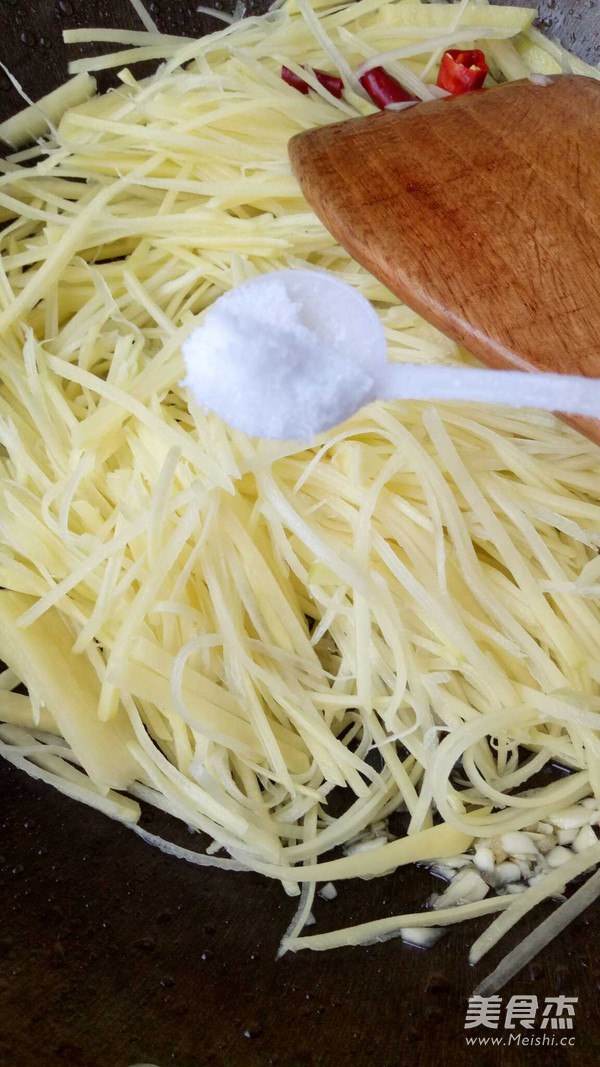 醋溜土豆丝的做法