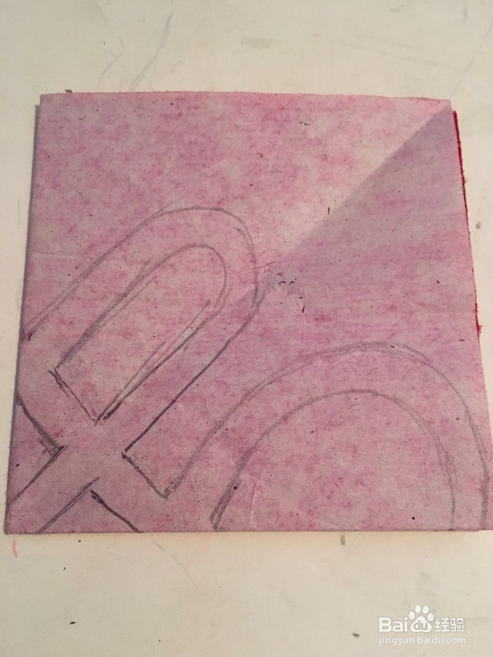 一个简单漂亮的中国结 怎样用彩纸裁剪