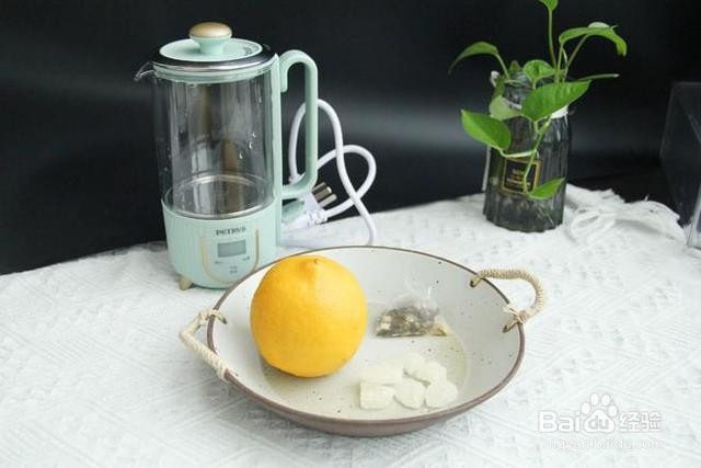 家庭自制酸甜柠檬乌龙茶