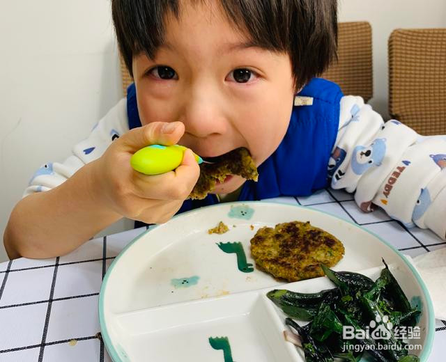 牛肉饼专治不爱吃肉的娃的做法