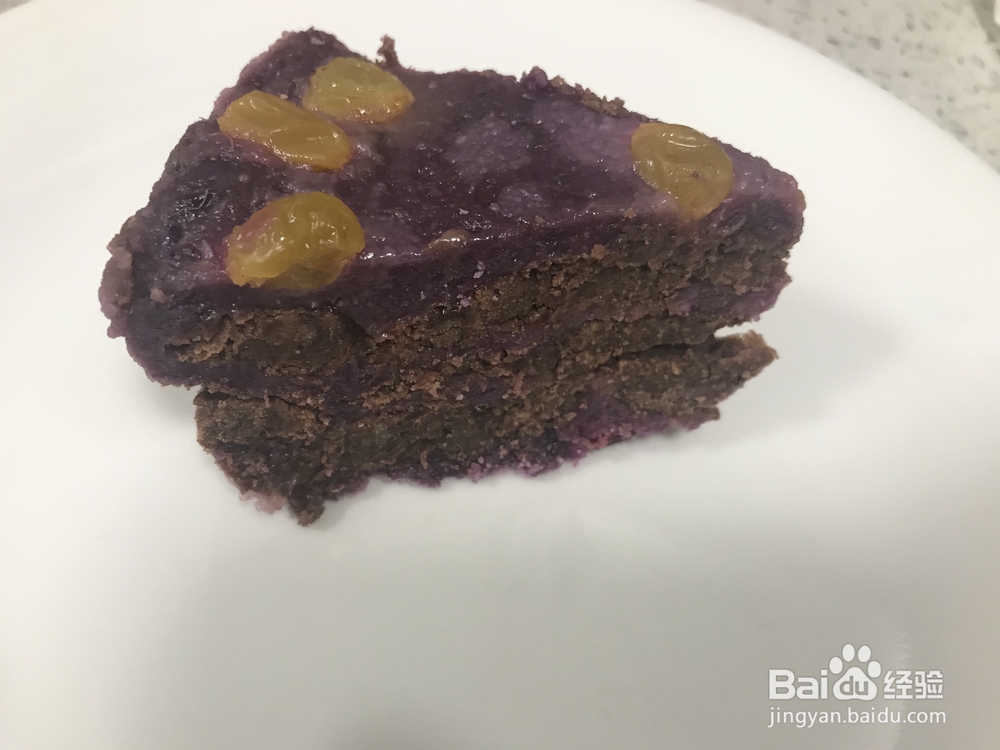 香气浓郁的紫薯红豆沙蒸糕