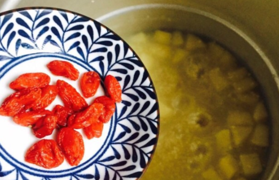 用高压锅煮稀饭水总是流出来 流了很多水