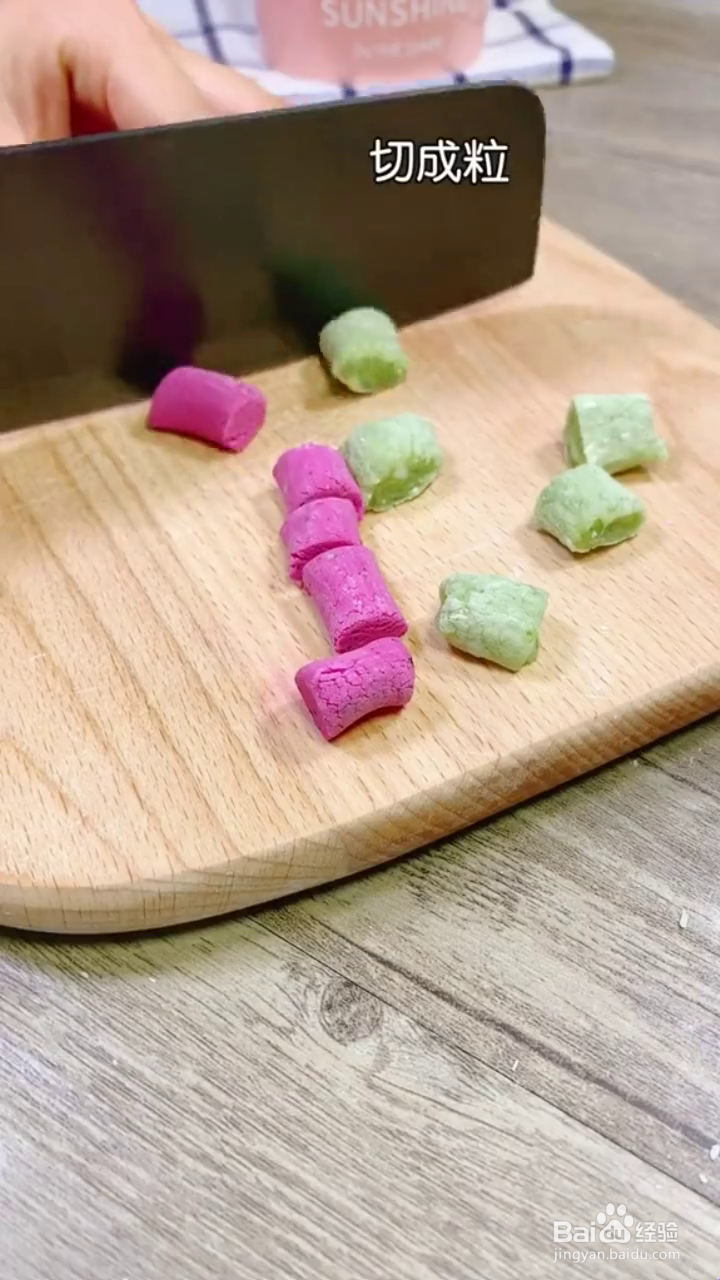 如何制作好吃的牛奶水果捞？