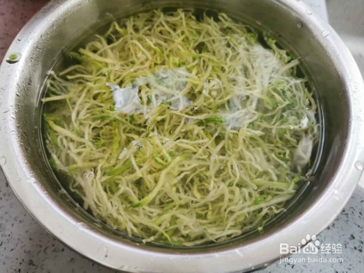 炝拌白萝卜丝的做法