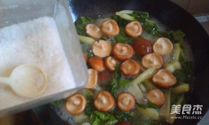 鲜香菇白菜汤