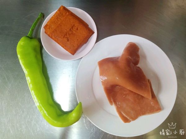 青椒香干炒肚丝