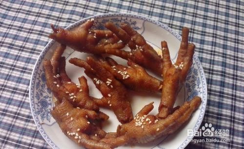 如何做美味的烤鸡爪