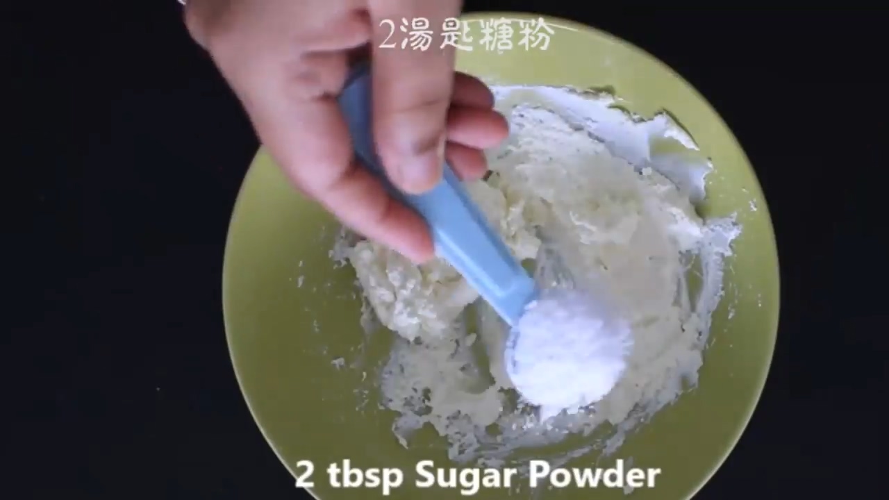 怎样做酸奶草莓昔