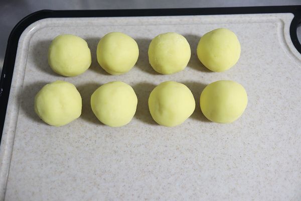 蔓越莓奶香绿豆糕