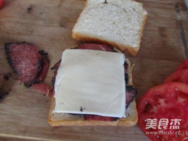 黑椒牛肉三明治