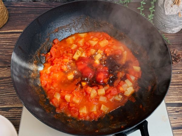 番茄土豆浓汤面