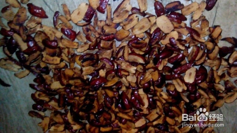 如何自己泡制红枣茶