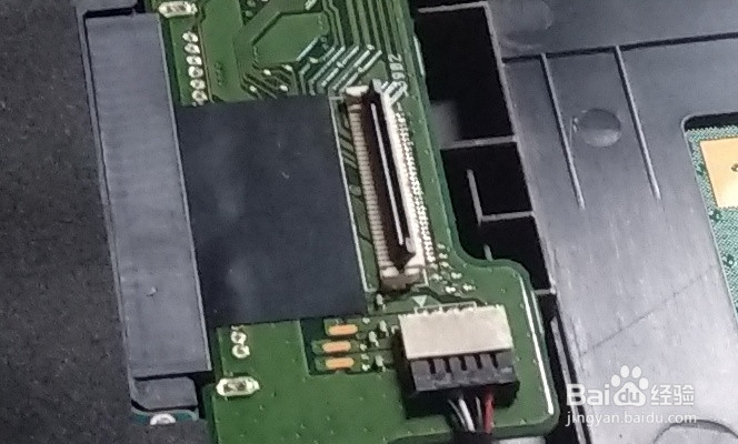 华硕A556UR加装固态硬盘