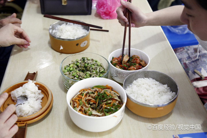吃过于油腻的饭菜的危害