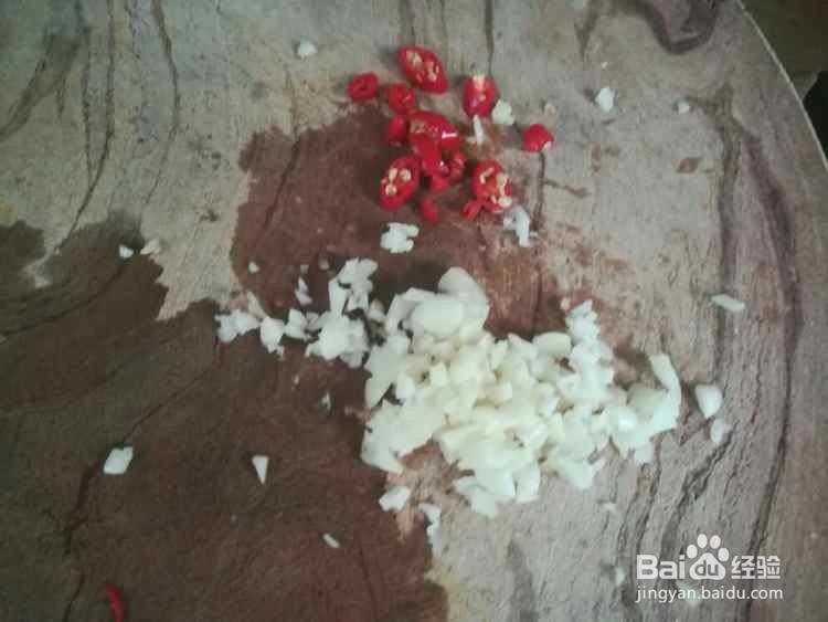 凉拌南瓜藤的做法