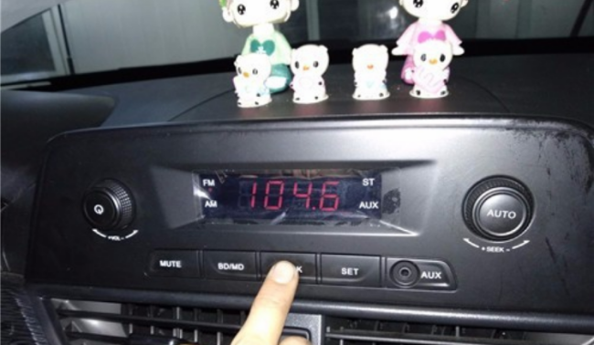 东风风行cd机怎么调时间