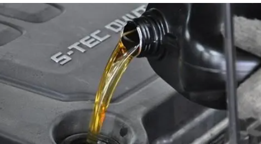 别克车换一次机油多少钱,换哪种机油合适呢