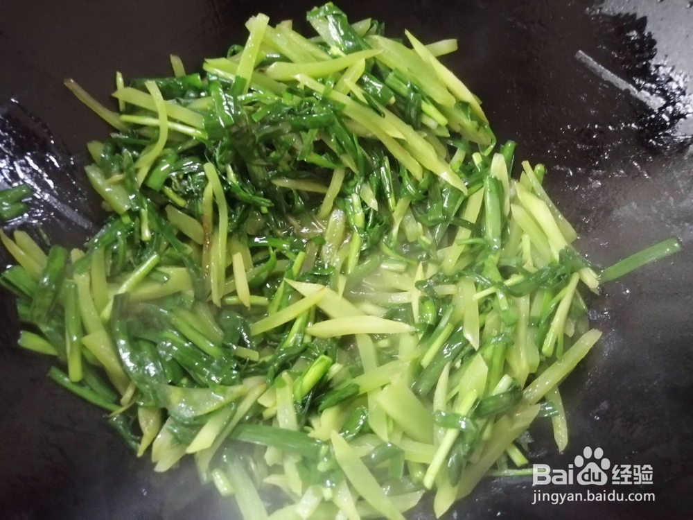 怎样制作莴苣炒韭菜