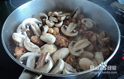 姜蒜炒滑鸡冬菇