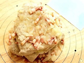 洋葱培根黑麦面包怎么做?