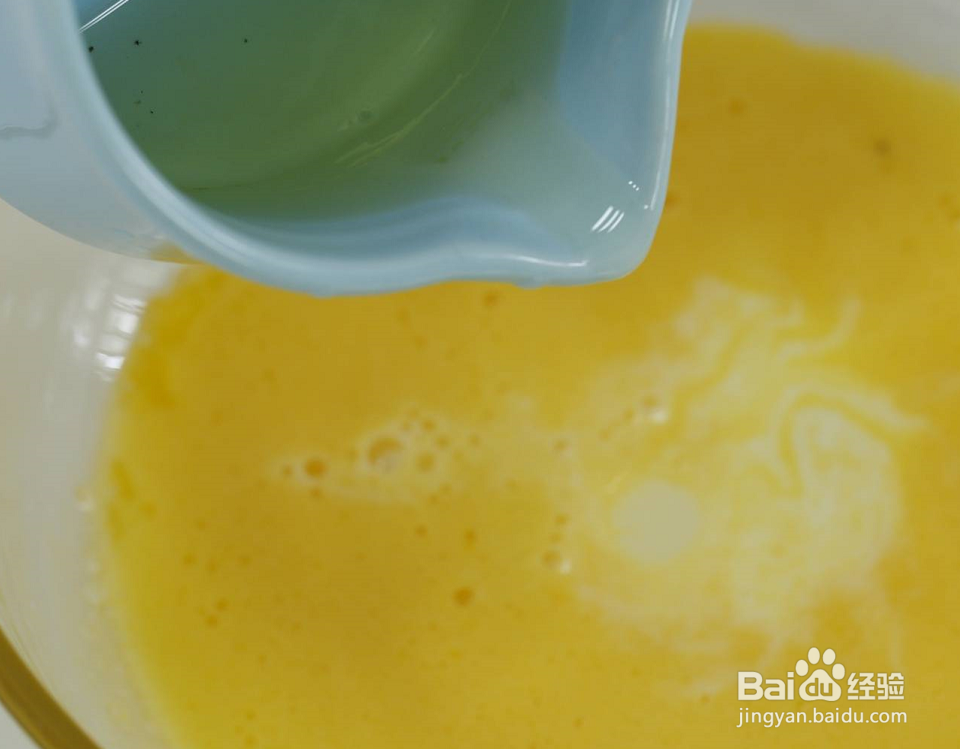 爱烘焙—草莓雪崩蛋糕做法