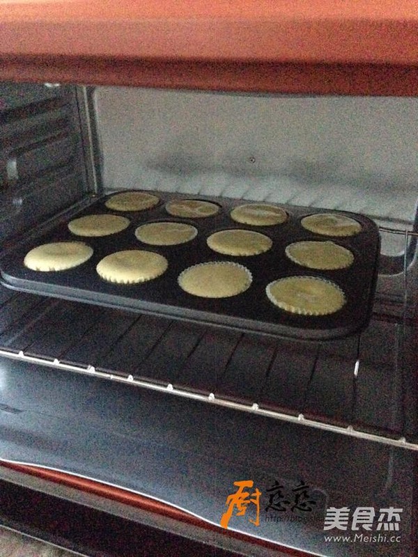 花束裱花杯子蛋糕