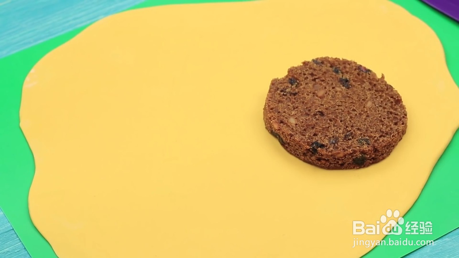 如何用蛋糕制作汉堡