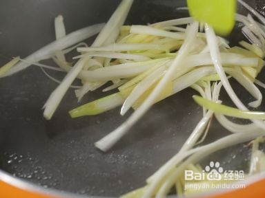 梭子蟹炒年糕