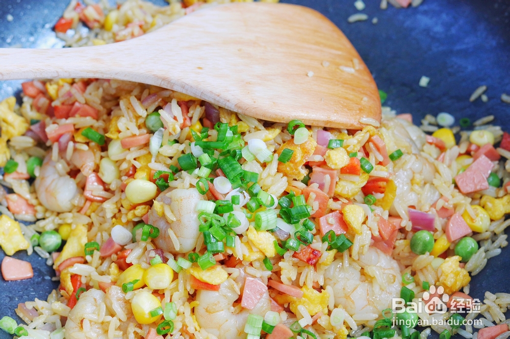 懒人菜谱粒粒分明虾仁蛋炒饭的做法