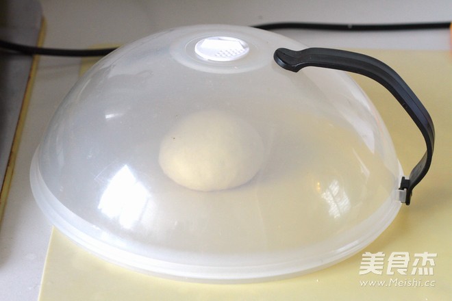 味道丰富的火腿披萨