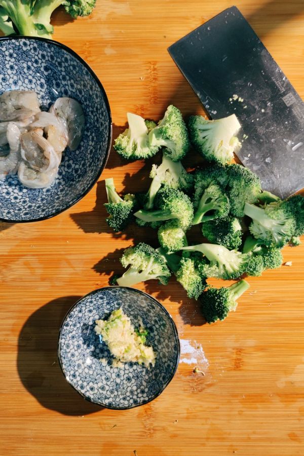 蒜蓉虾仁西兰花