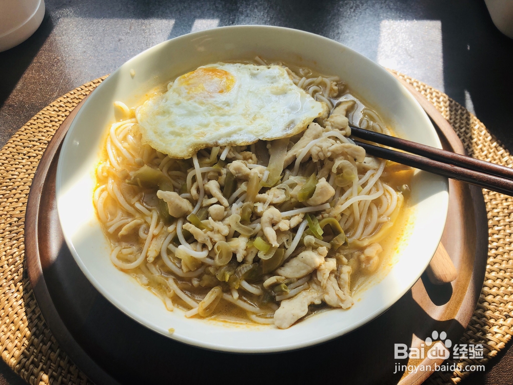 新手适合做的榨菜鸡丝米线