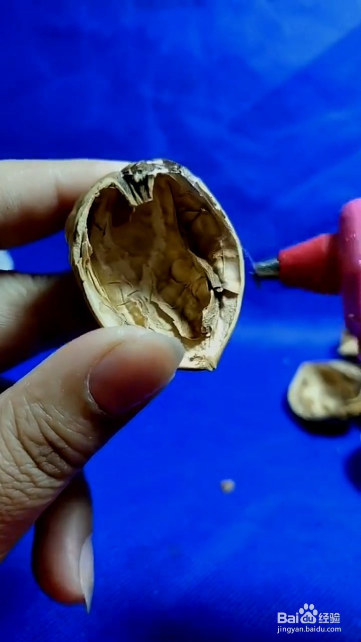 如何用核桃壳做水果篮？