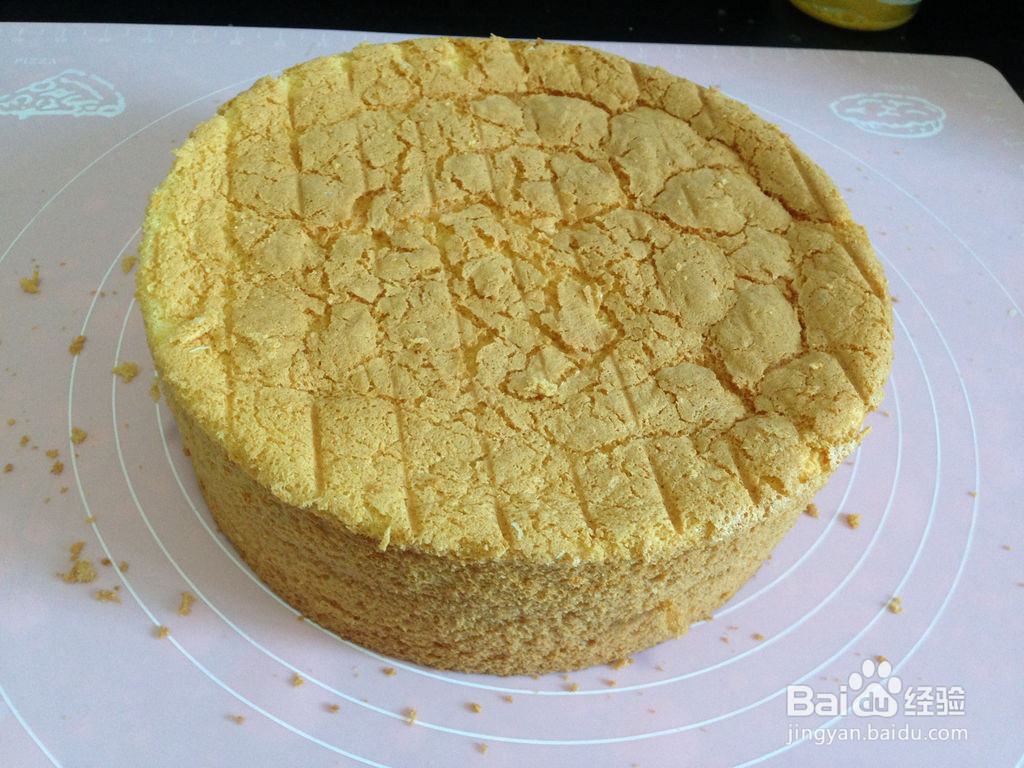 大黄鸭奶油蛋糕的做法
