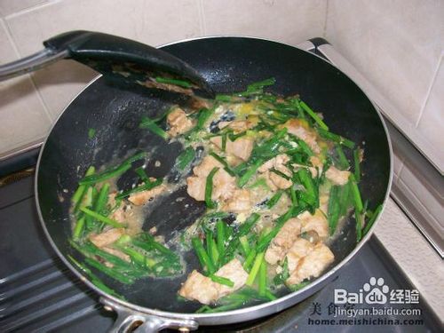 家常菜肴猪肉炒葱